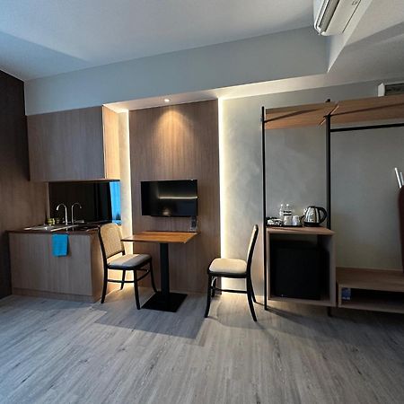 Roxy Hotel Aiman Кучинг Екстериор снимка