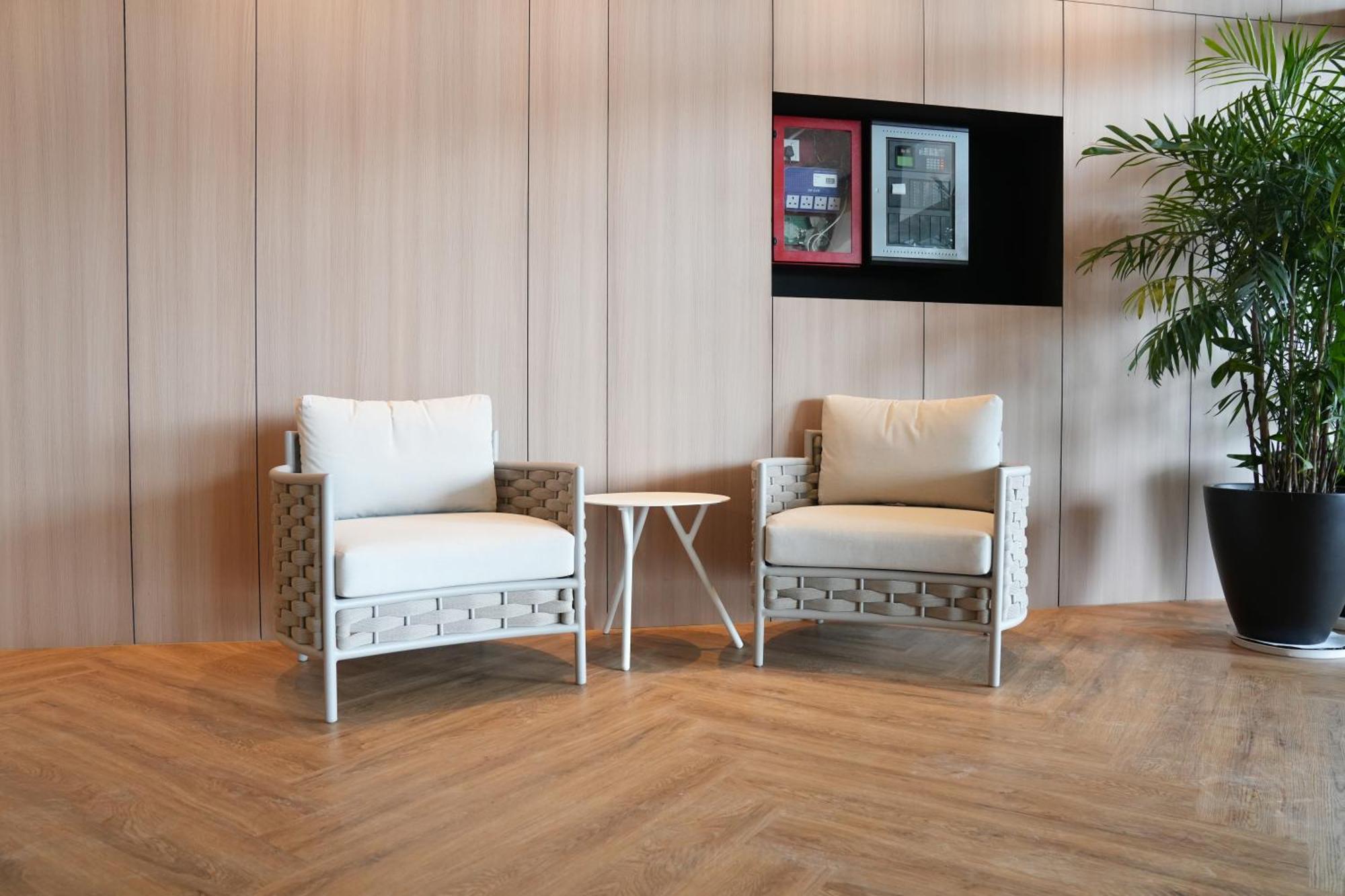 Roxy Hotel Aiman Кучинг Екстериор снимка